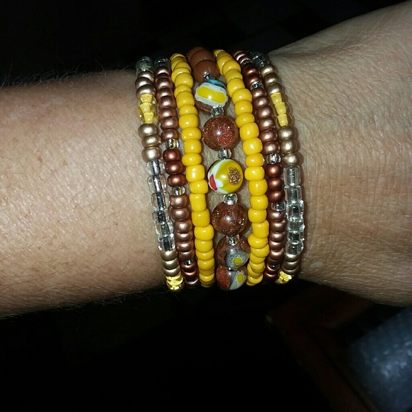 Handmade loop wire bracelet - Picture 3 of 5